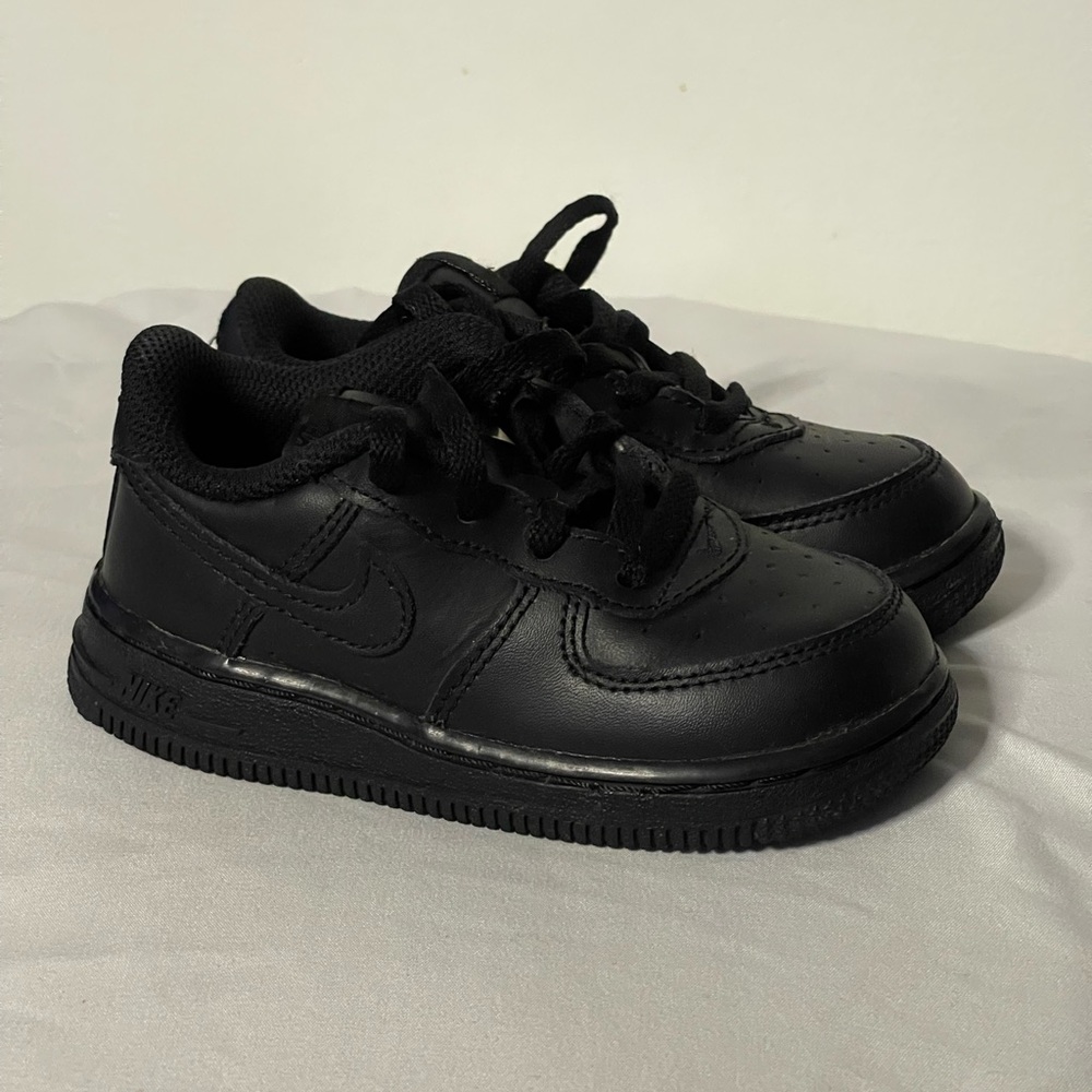 Ships From Smoke Free/Pet Free Location. Nike Air Force 1 Black Toddler (Size 8)